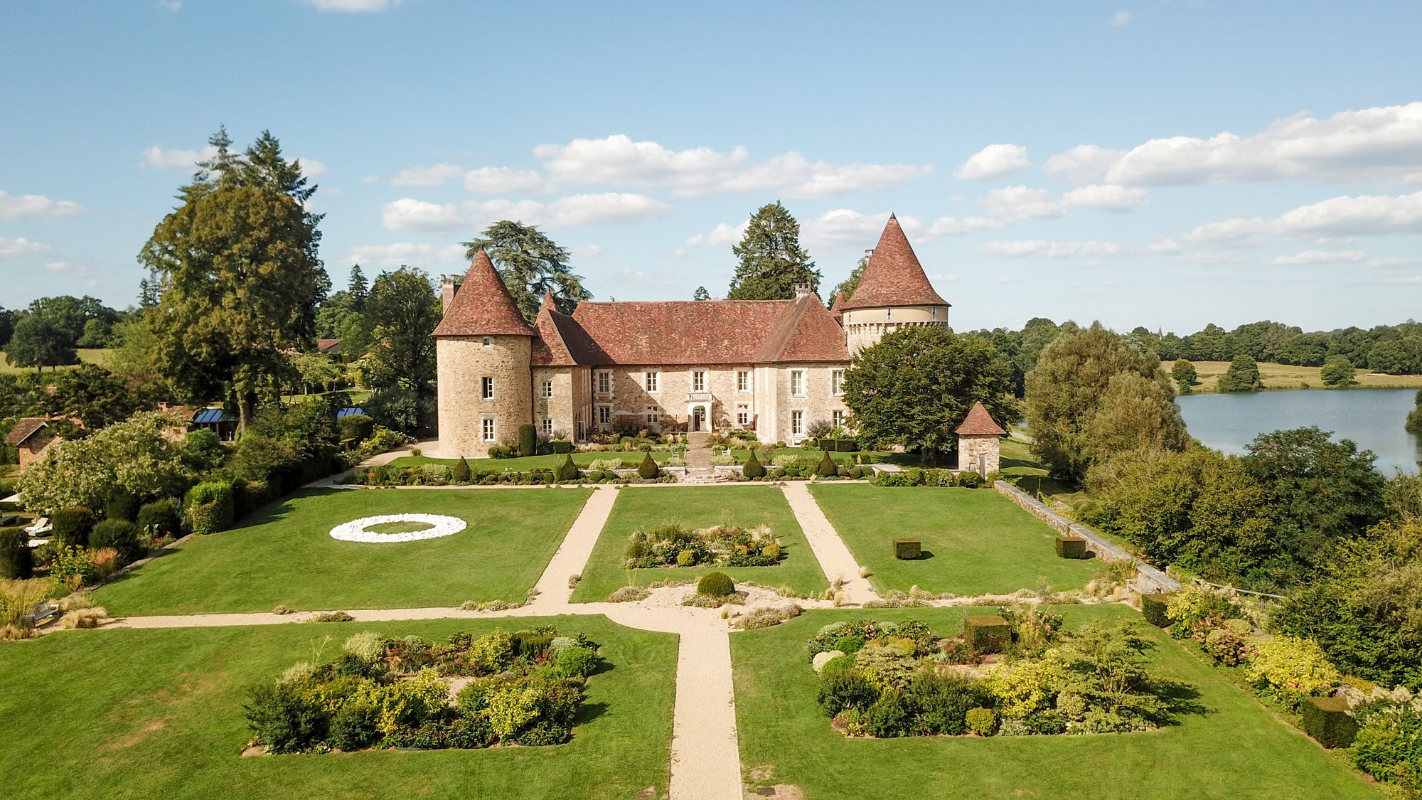 Hôtel séminaire à Limoges – STRATÈGE® organise vos événements professionnels à l’Hôtel Mercure Limoges Royal Limousin et bien d'autres ...