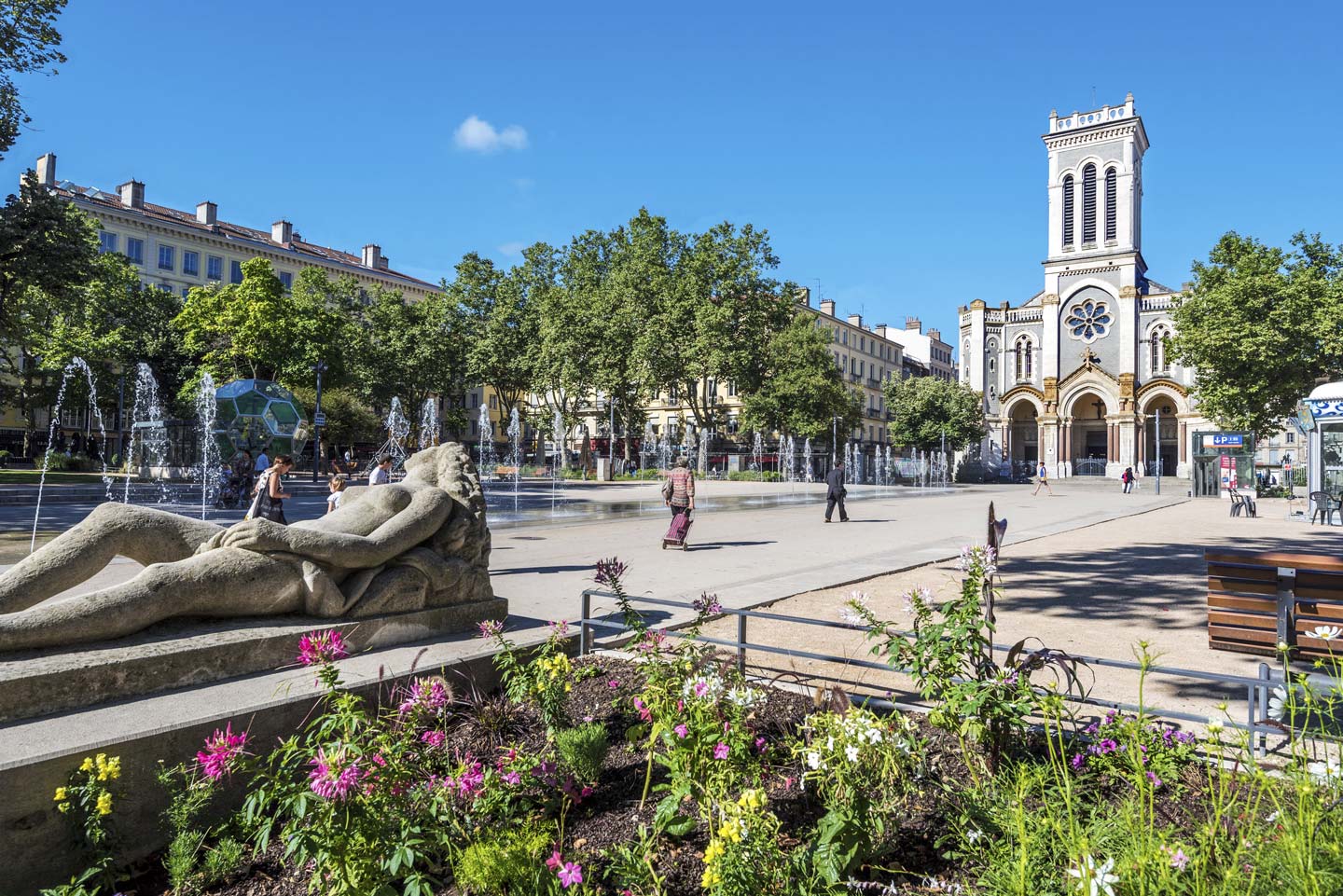 Team building à Saint-Étienne – STRATÈGE® spécialiste des activités de cohésion d’équipe en entreprise