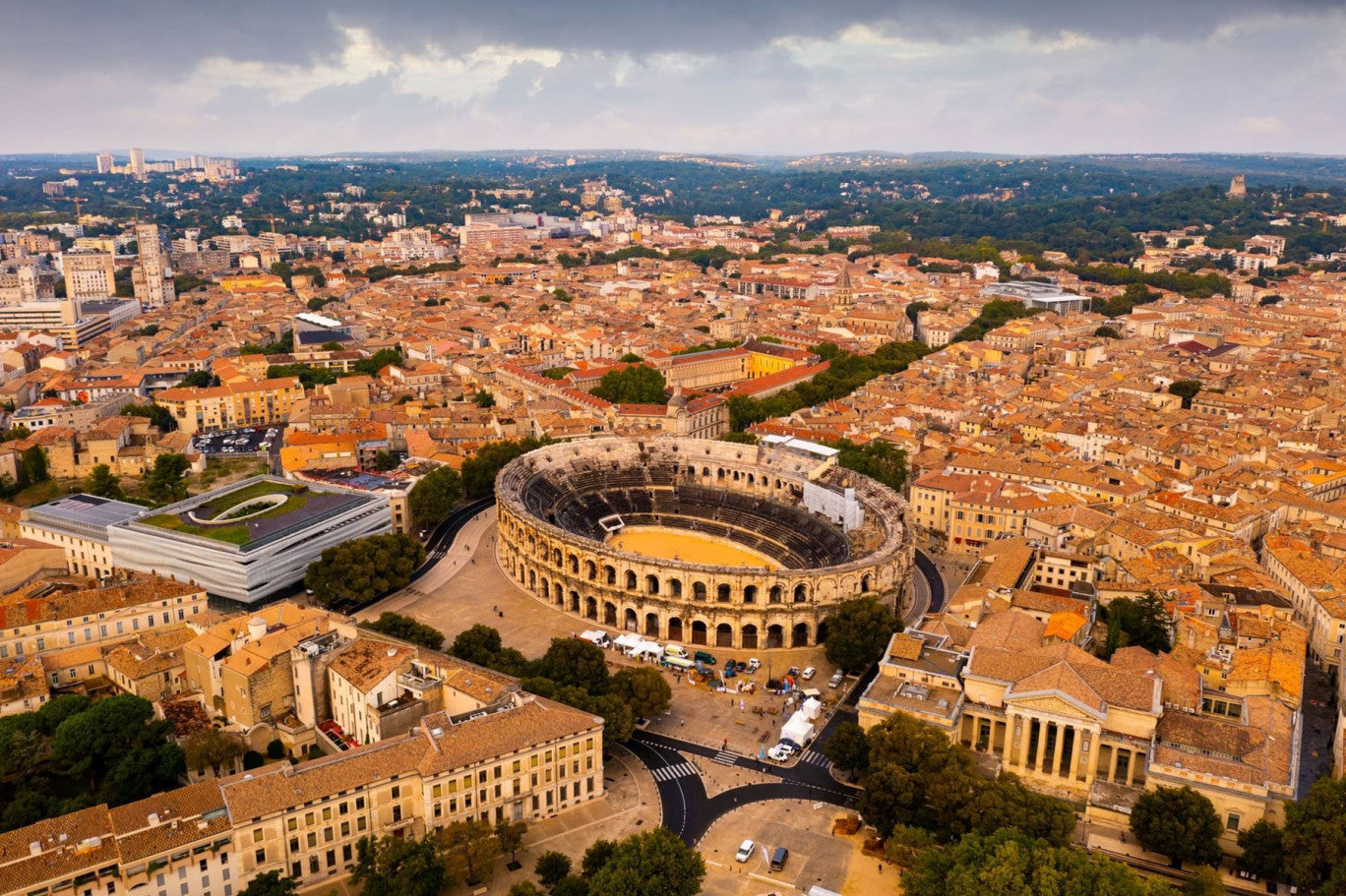 Team building à Nîmes – autour du symbole, ce lieu emblématique des arènes de Nîmes, pour des teams building hors du commun, STRATÈGE® propose des activités pour renforcer la cohésion d’équipe en entreprise
