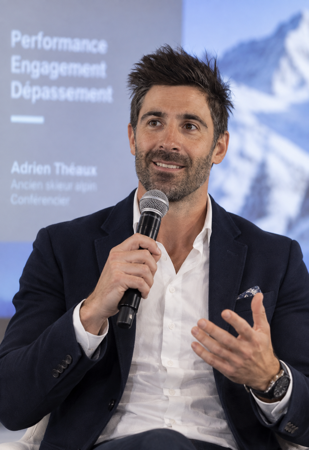 Adrien Théaux, skieur alpin français, médaillé mondial et triple vainqueur en Coupe du monde